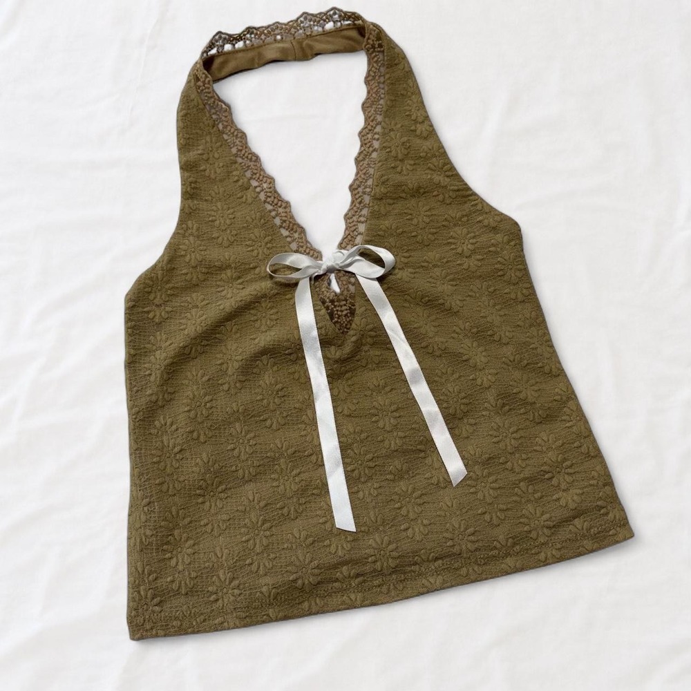 Tan floral lace halter top with a plunging neckline size XS